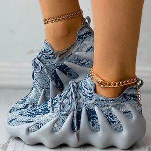 Trendy Blue Knit Women's Sneakers